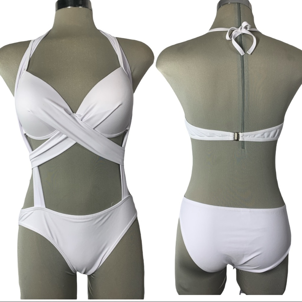 White Designer 2 Pieces Swimsuit Size XL